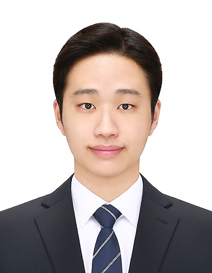 박진수_증명사진.jpg