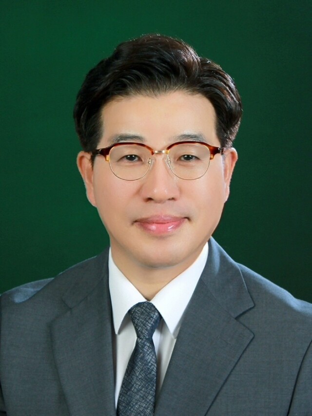 최순호교수.jpg