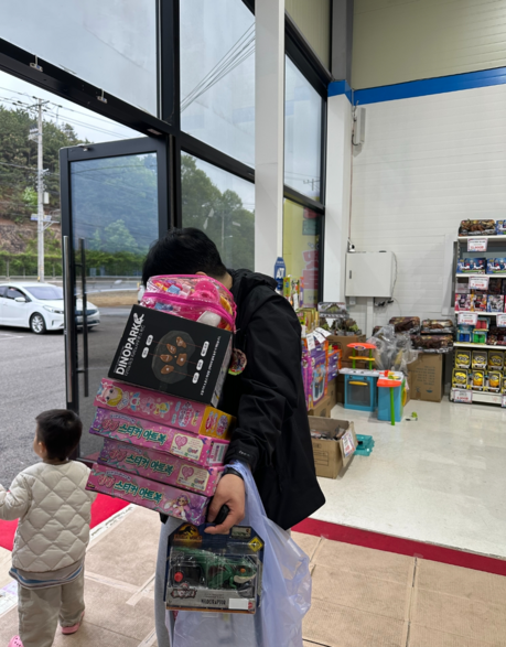 떳다토이 김포점, 어린이날·주말 행사 겨냥 팝업 운영…“장난감부터 물놀이용품까지 한 번에”