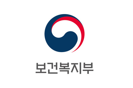 ‘마트형 약국’ 이름부터 광고까지 규제…‘창고·공장·특가’ 등 제한